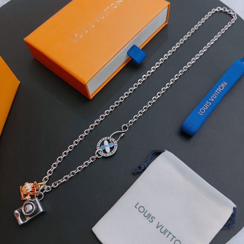 Louis Vuitton Necklaces